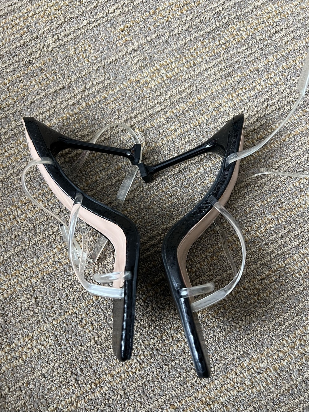 Heels - Picture 2 of 3